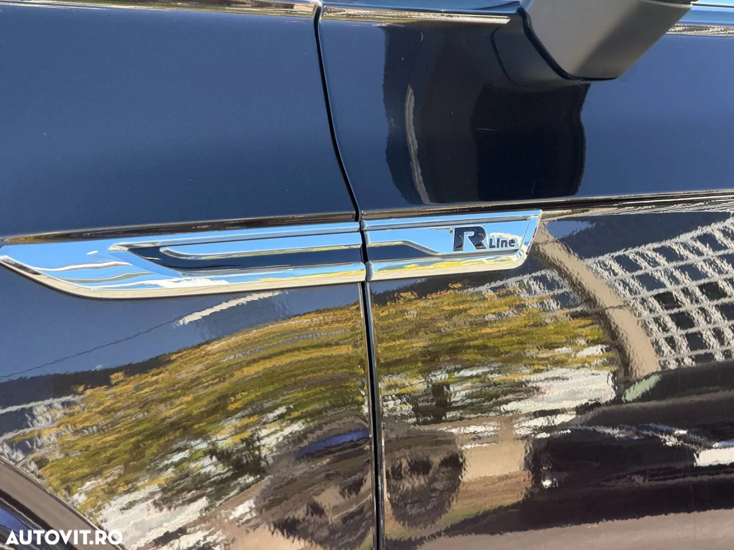 2019 Volkswagen Touareg V6 TDI 4MOTION R-Line, photograph 5