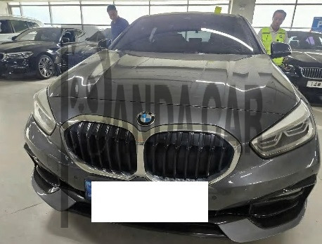 2021 BMW 118d, photograph 1
