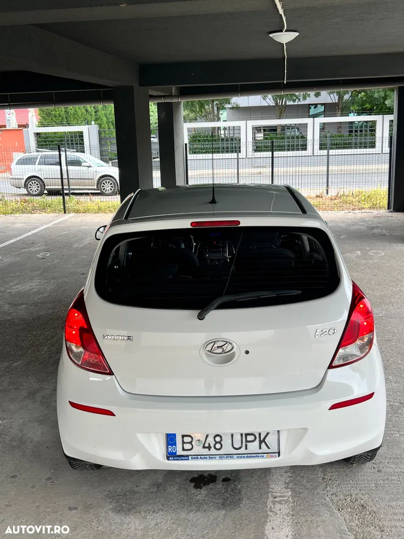 2013 Hyundai i20 1.2 Comfort, photograph 12