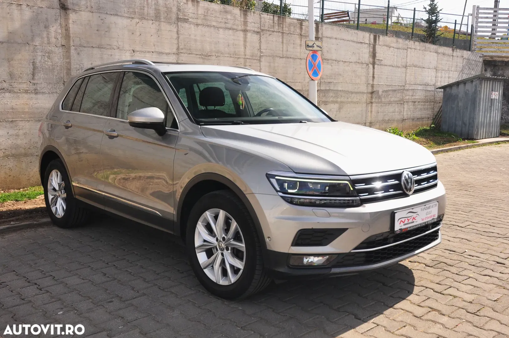 2018 Volkswagen Tiguan 2.0 TDI 4Mot DSG Highline, photograph 2
