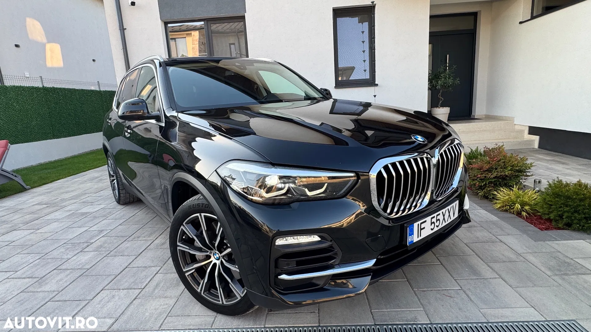 2021 BMW X5, photograph 1