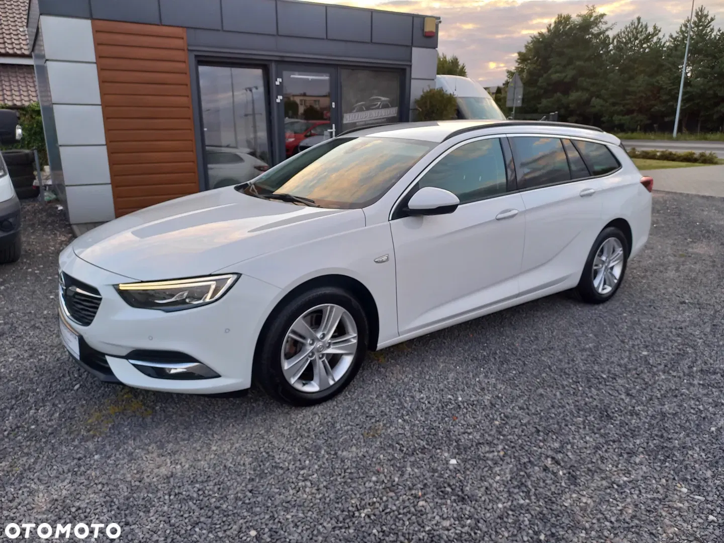 2018 Opel Insignia 2.0 CDTI automatik Business Edition, photograph 2