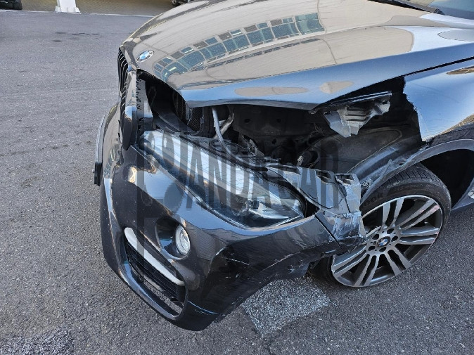 2017 BMW X6 xDrive30d, photograph 2