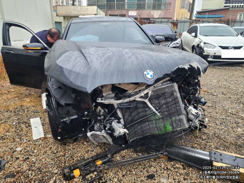 2022 BMW 740i, photograph 1