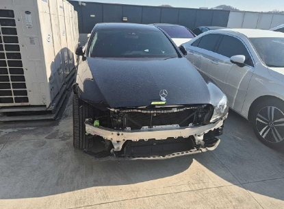 2019 Mercedes-Benz E220 d 4Matic, photograph 3