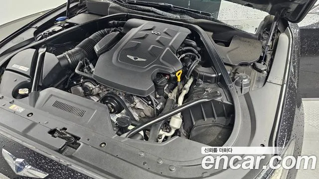 Genesis G80 3.3 GDI — photo 1 of 30