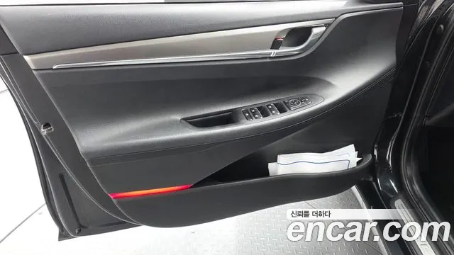 2021 Hyundai Grandeur 2.5, photograph 4