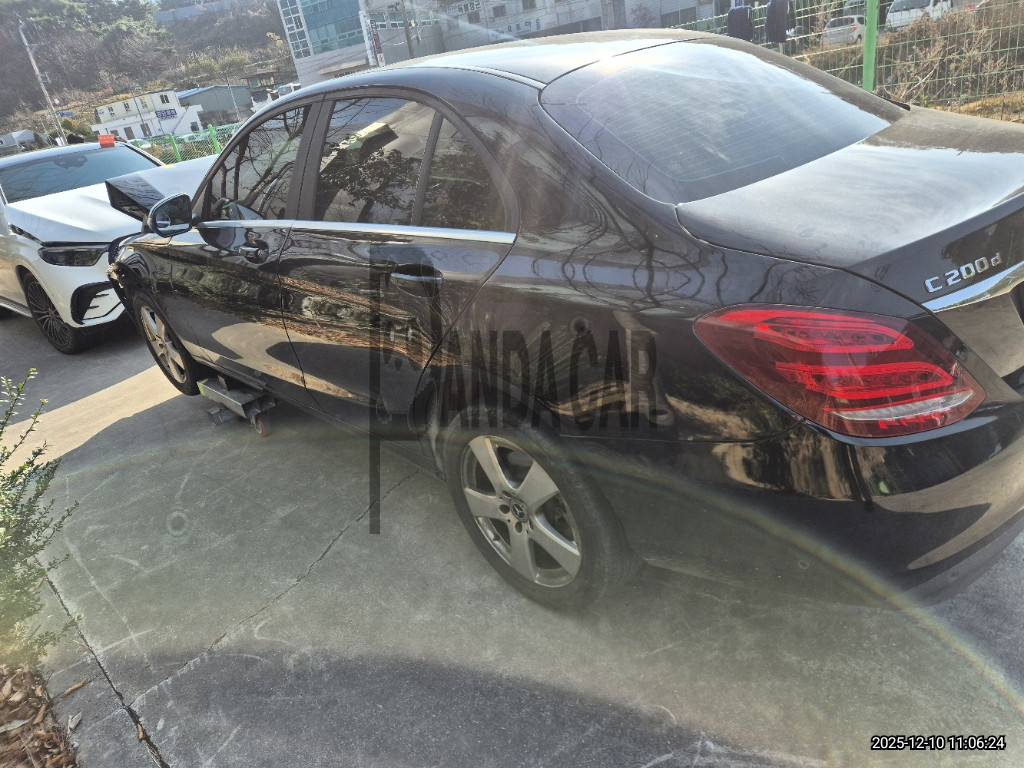 2018 Mercedes-Benz C200 d, photograph 4