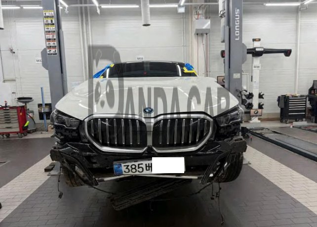 2026 BMW 530e xDrive, photograph 1