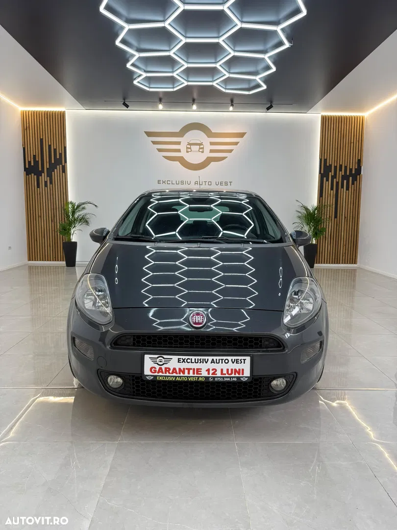 2016 Fiat Punto, photograph 9