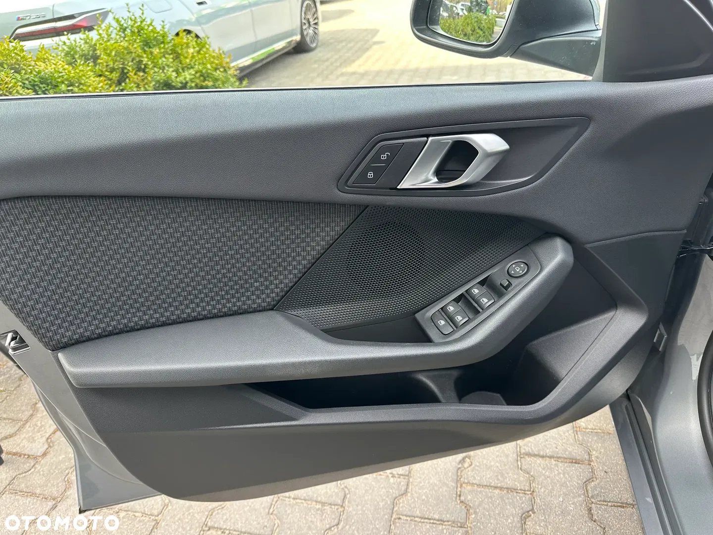 2024 BMW Seria 1 118i, photograph 11