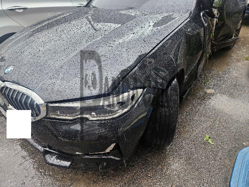 2022 BMW 320i, photograph 1