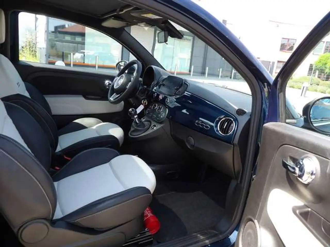 2023 Fiat 500 500 1.0i Dolcevita Hybride, photograph 12