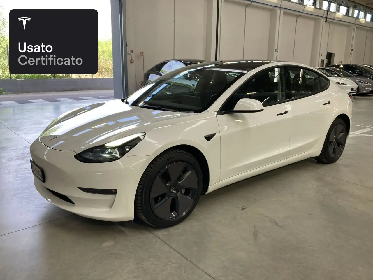 2021 Tesla Model 3 Long Range AWD, photograph 2