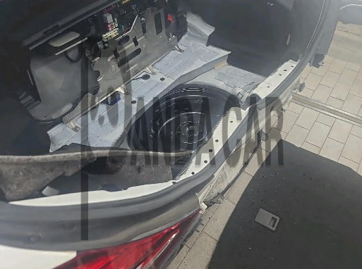 2019 Mercedes-Benz SLC250, photograph 2