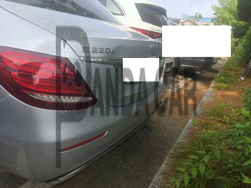 2017 Mercedes-Benz E220 d 4Matic, photograph 4