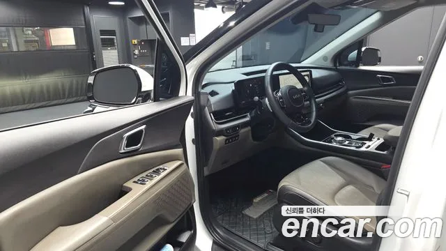Kia Canival Gasoline 9-Seater Noblesse — photo 1 of 34