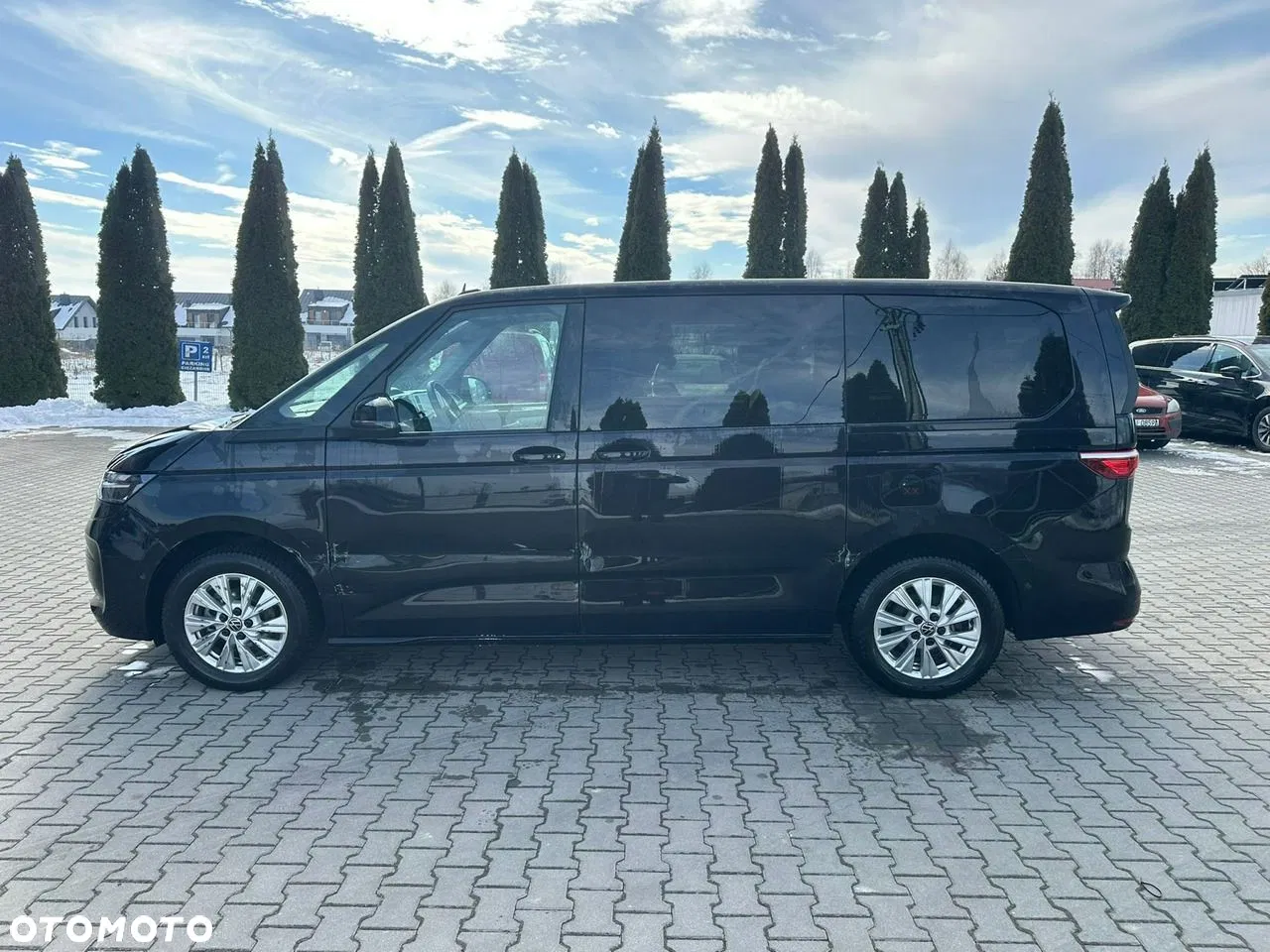 2025 Volkswagen Multivan, photograph 4