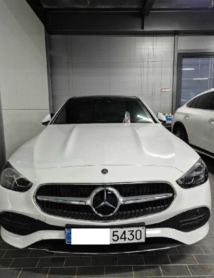 2023 Mercedes-Benz C300 4MATIC, photograph 1