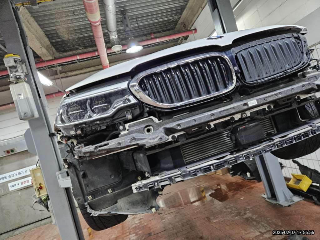 2018 BMW 520d, photograph 2