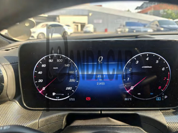 2023 Mercedes-Benz C300 4MATIC, photograph 3