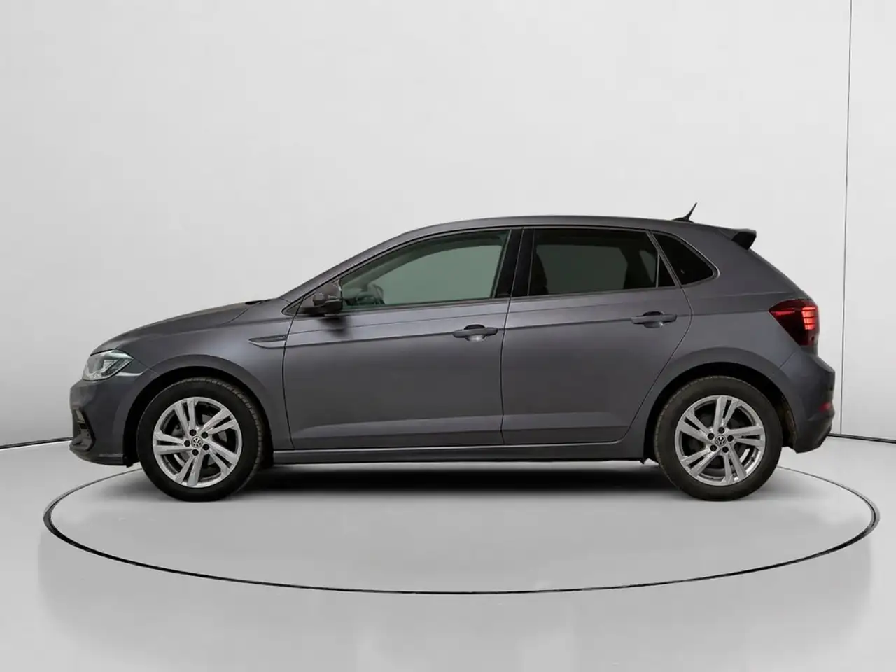 2022 Volkswagen Polo 1.0 TSI R-Line 70kW, photograph 6