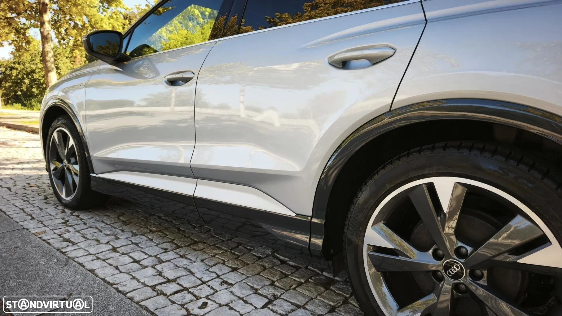 2022 Audi Q4 e-tron, photograph 6