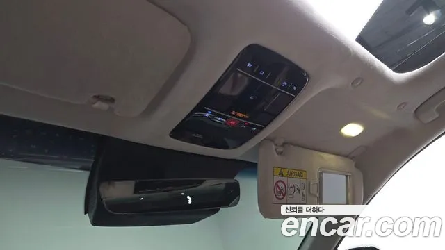 Hyundai Grandeur Calligraphy — photo 1 of 40