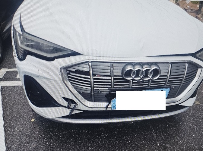 2021 Audi e-tron Sportback 55 quattro, photograph 5