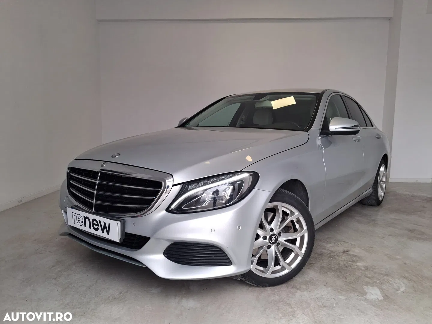 2015 Mercedes-Benz C 200 7G-TRONIC, photograph 1