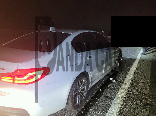 2017 BMW 520d, photograph 3