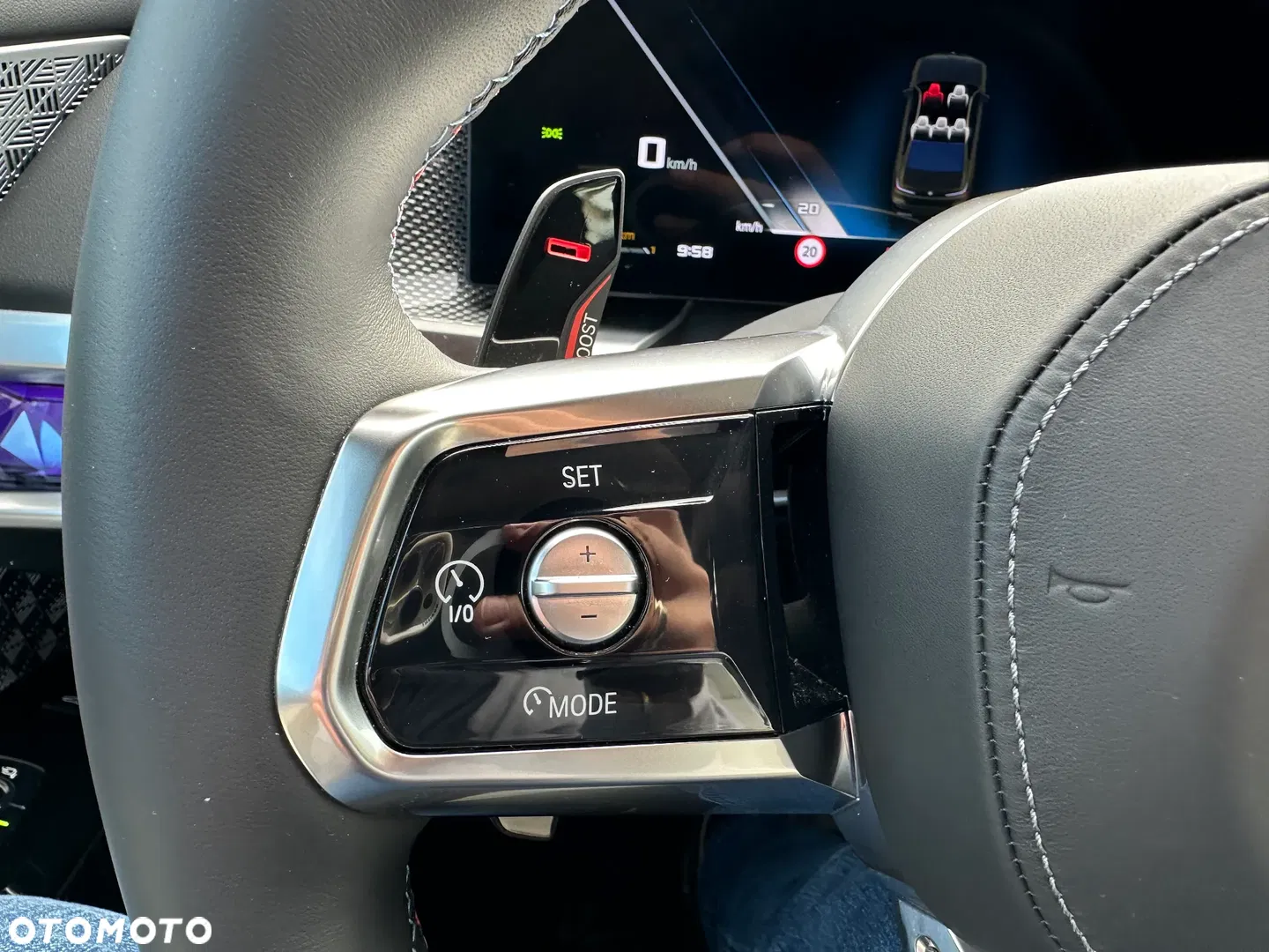 2025 BMW Seria 7 M760e PHEV xDrive Individual Edition sport, photograph 12