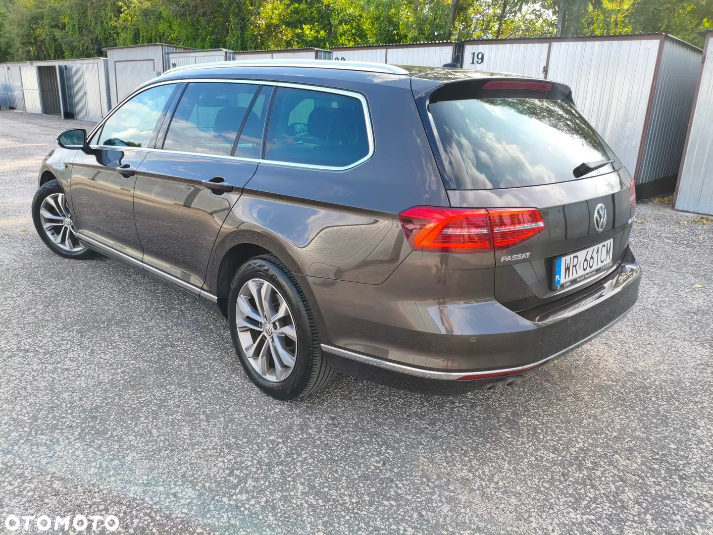 2016 Volkswagen Passat 2.0 TDI BMT Highline DSG, photograph 2