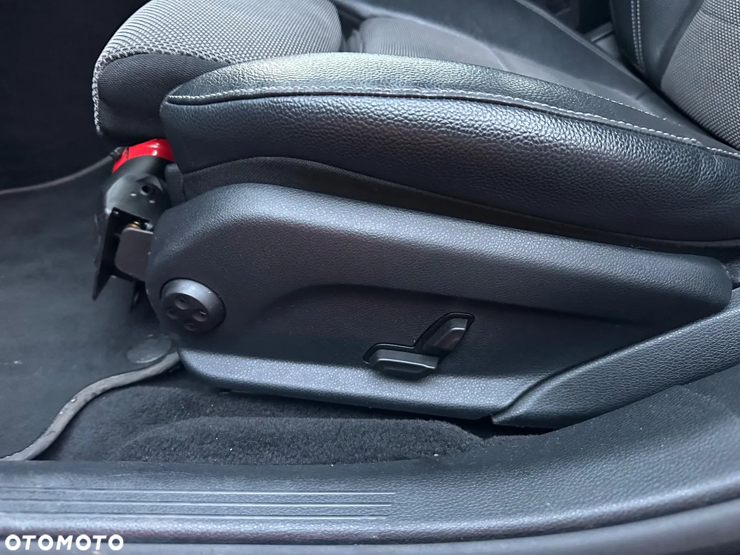 2018 Mercedes-Benz Klasa E, photograph 9
