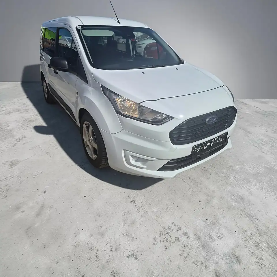 2019 Ford Tourneo Connect Trend 1,5 TDCi L1, photograph 3