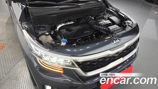 Kia Seltos Gasoline 1.6 Turbo 2WD — photo 1 of 37