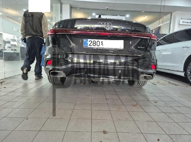 2025 Audi A5 40 TFSI quattro, photograph 4