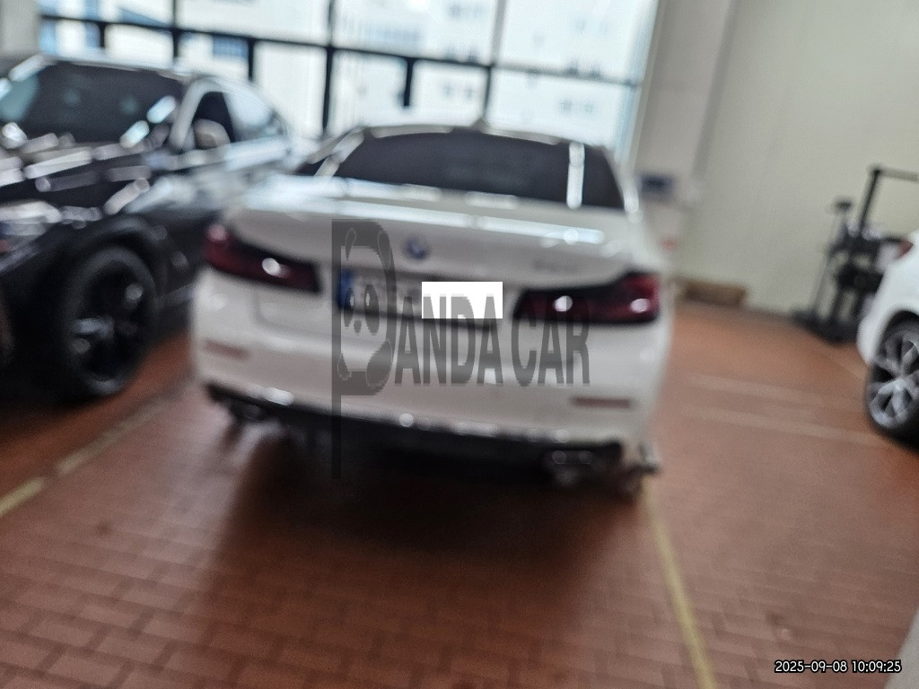 2022 BMW 520i, photograph 3