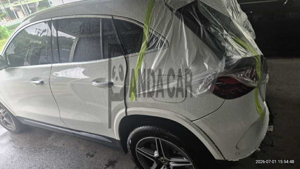 2026 Mercedes-Benz GLA 250 4MATIC, photograph 4
