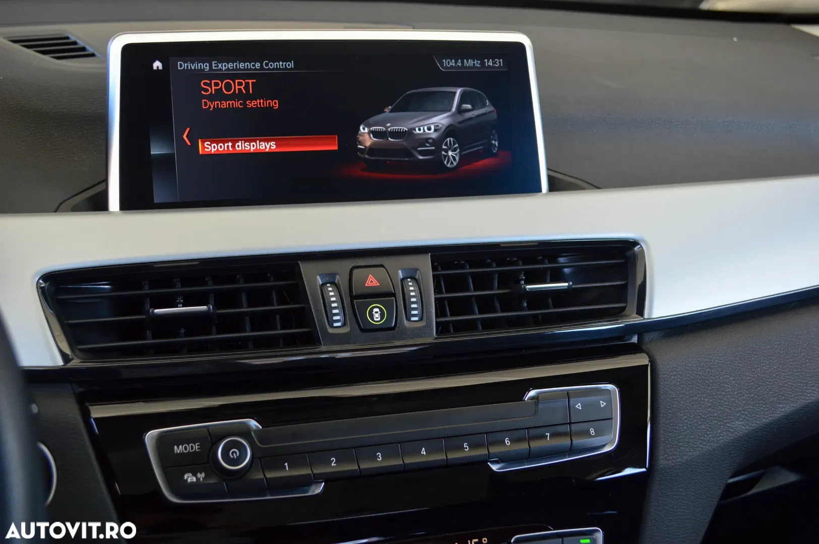 2021 BMW X1 xDrive25e xLine, photograph 9