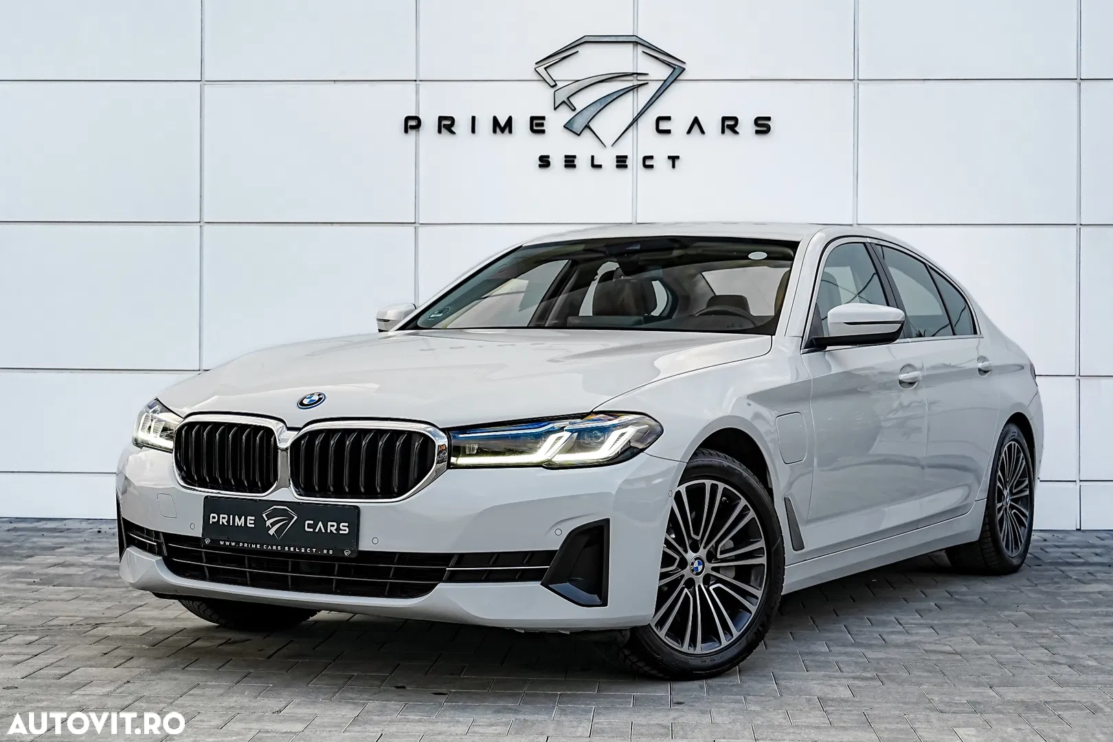 2022 BMW Seria 5 520e AT PHEV, photograph 3