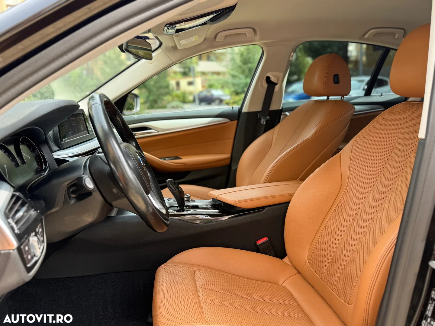2017 BMW Seria 5 520d AT, photograph 12