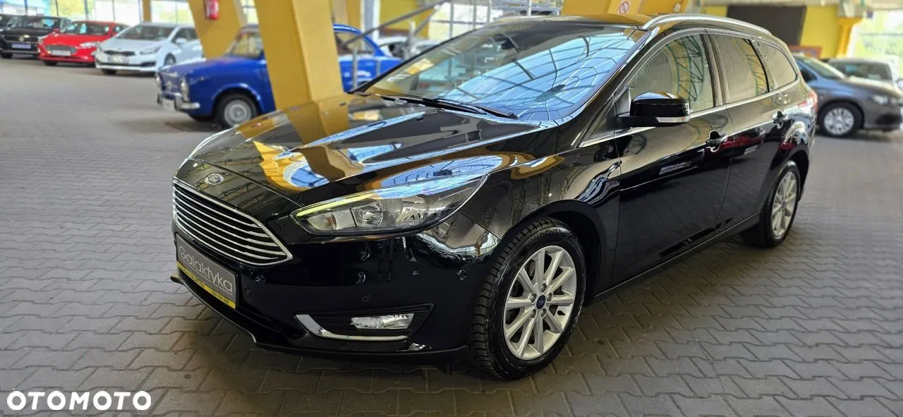 2016 Ford Focus, photograph 3