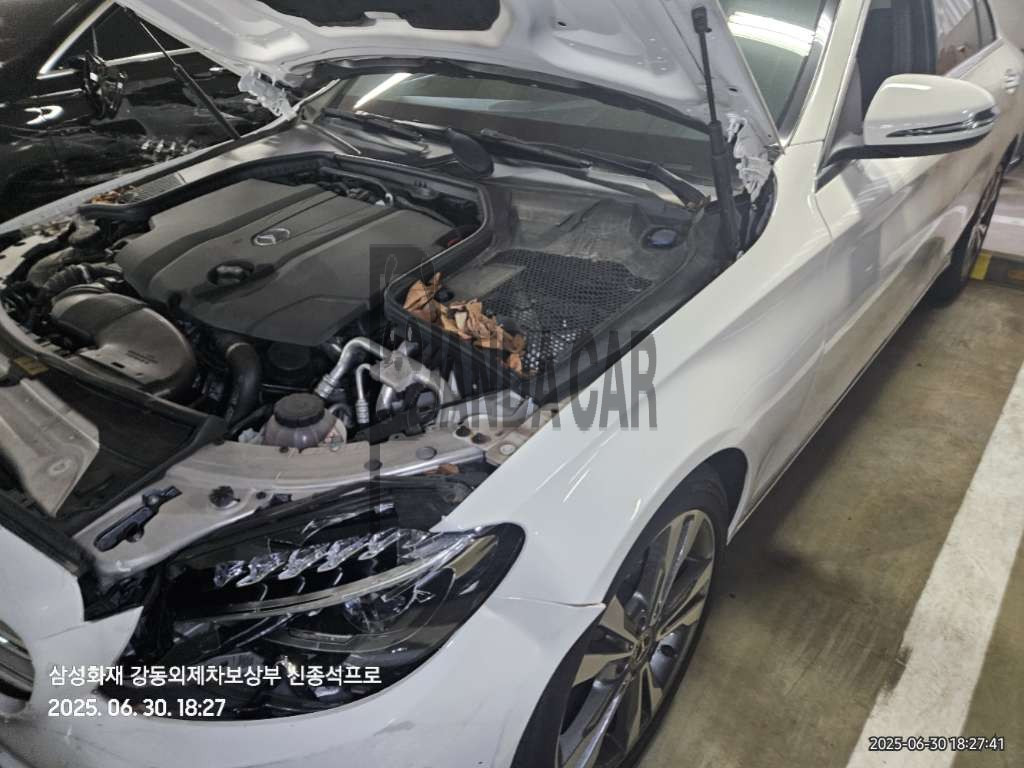 2018 Mercedes-Benz C220 d, photograph 2