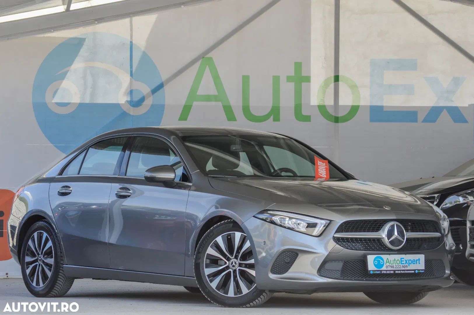 2021 Mercedes-Benz A 180 d 7G-DCT Progressive, photograph 2