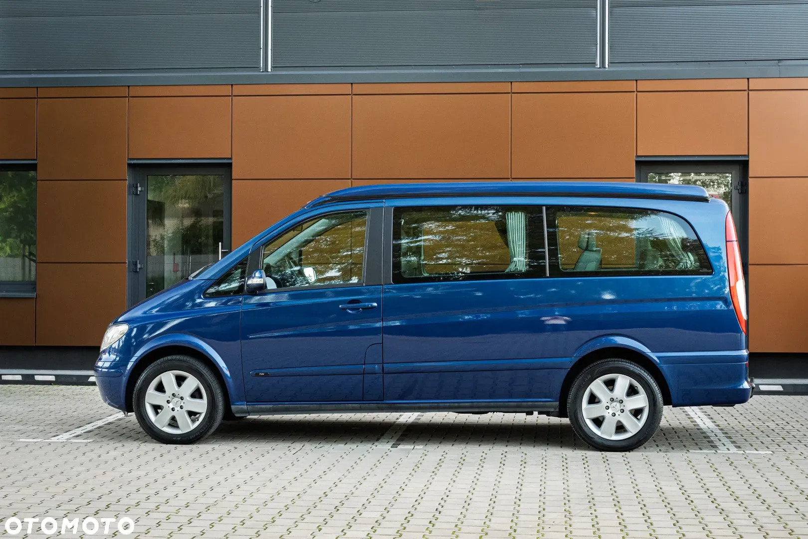 2004 Mercedes-Benz Viano 3.5 lang Automatik Fun Activity, photograph 3