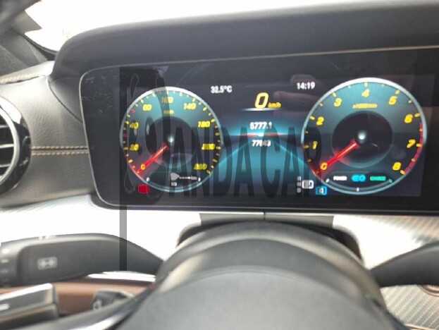 2021 Mercedes-Benz E350 4MATIC, photograph 3