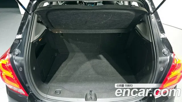2017 ChevroletGMDaewoo Trax 1.4 Perfact Black, photograph 2