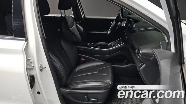 2021 Hyundai Santafe Gasoline 2.5T 4WD, photograph 6