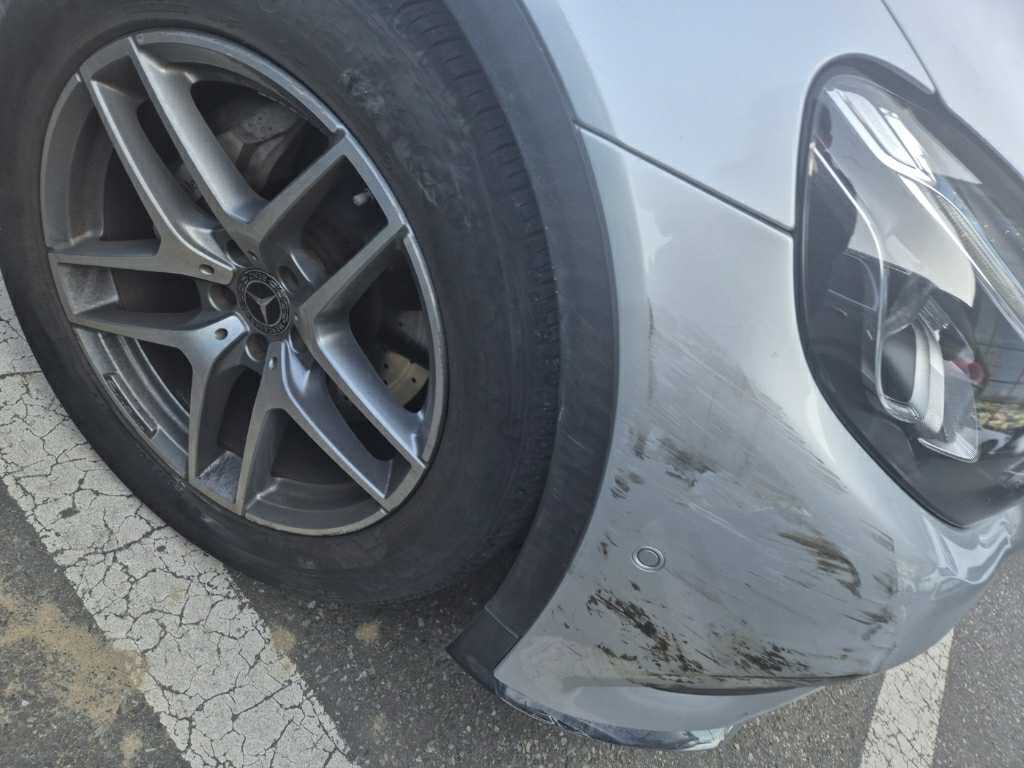 2018 Mercedes-Benz GLC220 d 4Matic Coupe, photograph 3